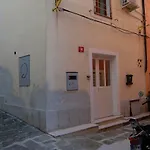 Διαμέρισμα Dana *