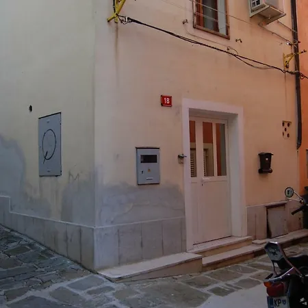 Apartment Dana *